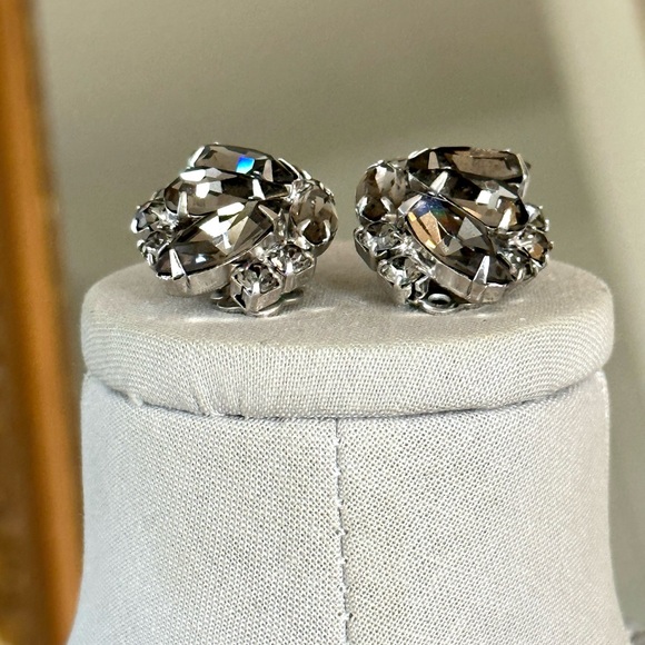 🔥Vintage Pearl Choker Necklace & Rhinestone Clip Earrings - Picture 4 of 16